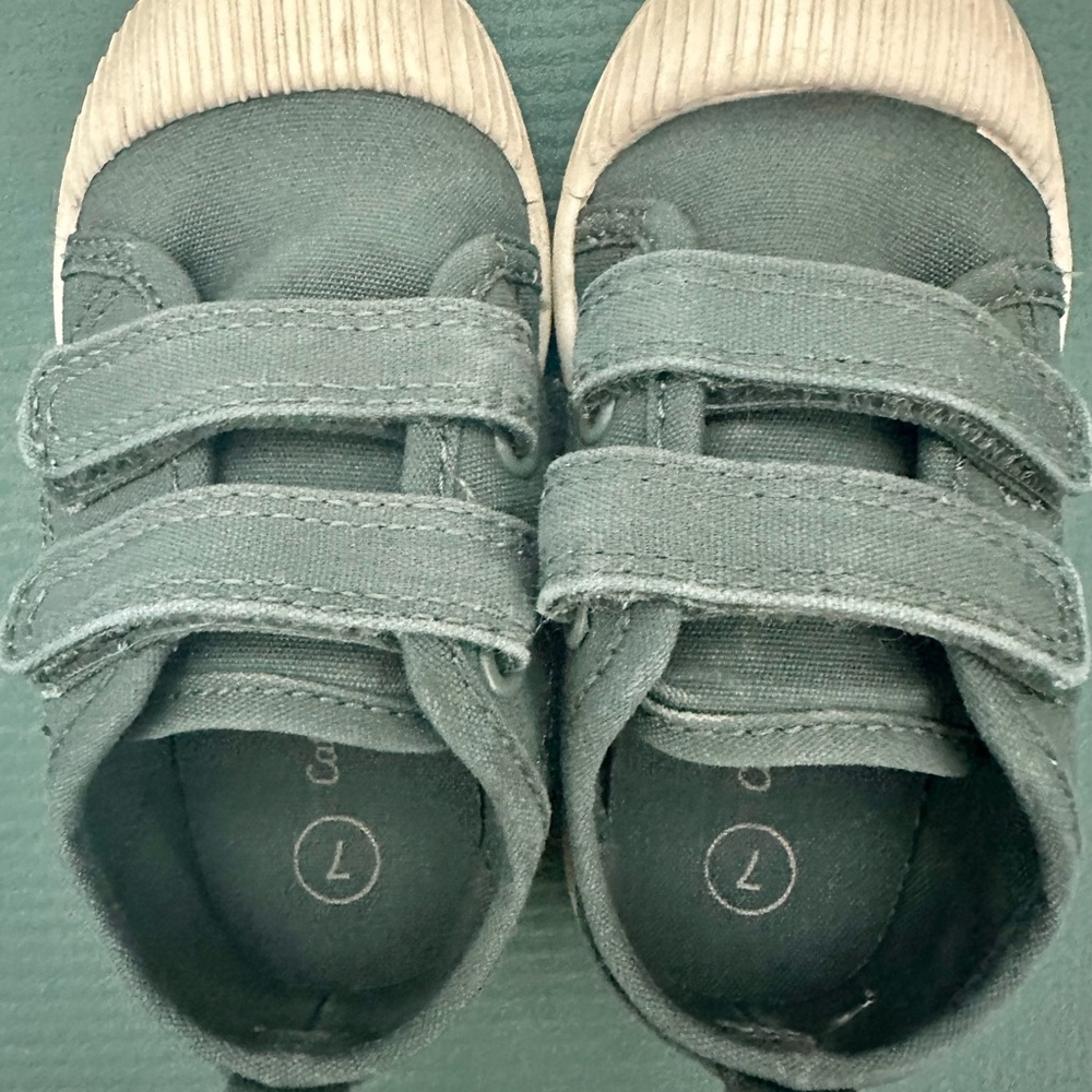 Cat & Jack Toddler Parker Sneaker Canvas Shoe 7 - Picture 5 of 5